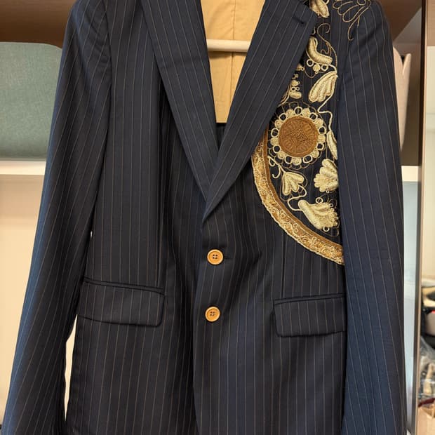 드리스반노튼 블레이저 46사이즈