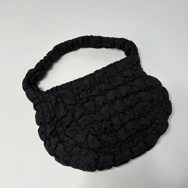 COS 코스 구름백 퀼팅백 블랙 스몰