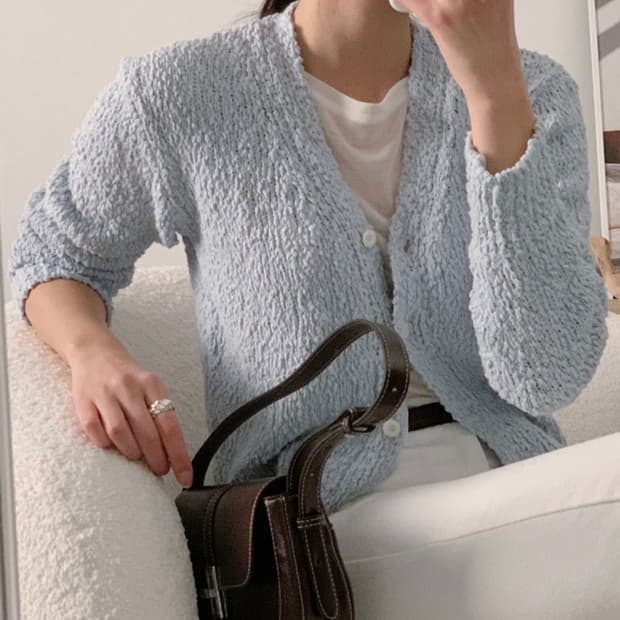 사색 부클 가디건 (baby blue)