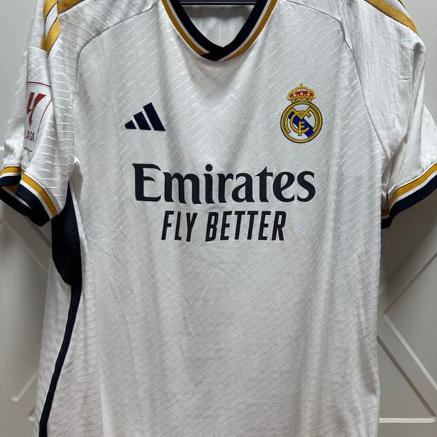23-24 레알 마드리드 어센틱 벨링엄 유니폼