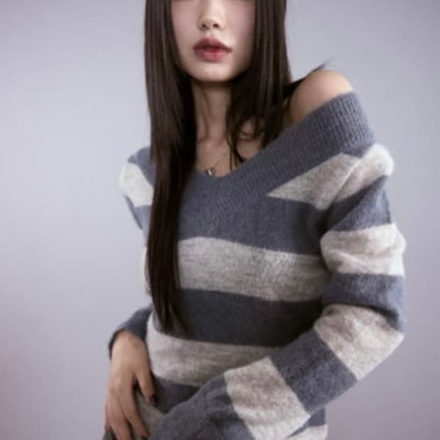 애즈온 포니 스트라이프 니트 블루