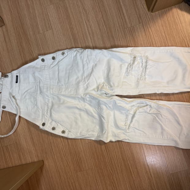 OiOi 화이트 멜빵