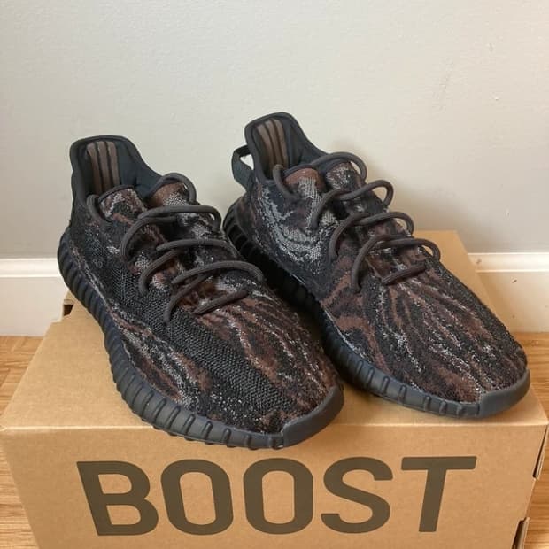 255)아디다스 이지 부스트 350 V2 믹스 락