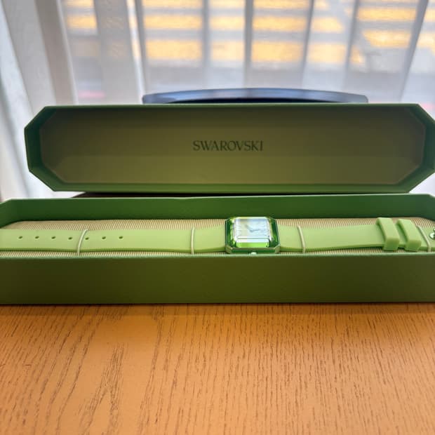 스와로브스키 시계