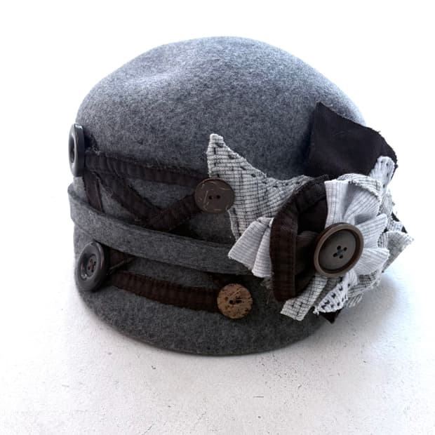 Antique patch flower napoleon riding cap