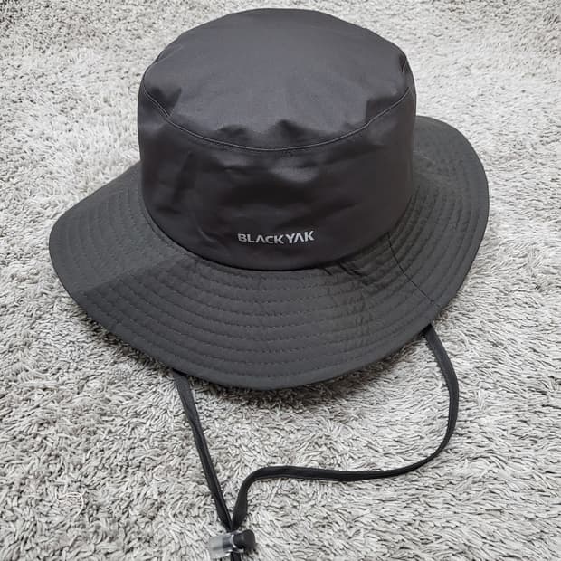 블랙야크 고어텍스 벙거지 기능성모자 56센치 새제품급