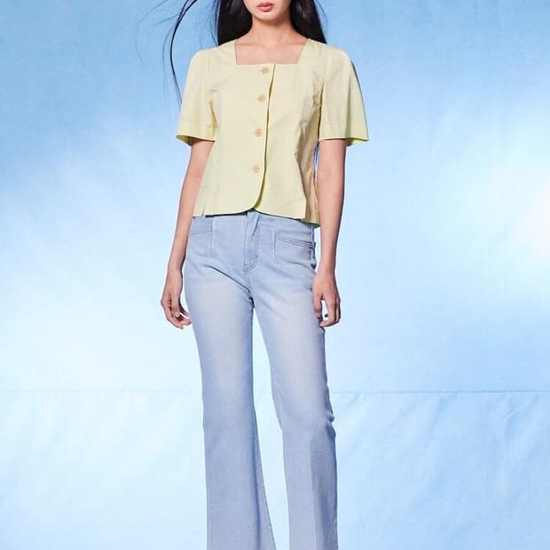 구호 플러스(kuho plus) 스퀘어 넥 퍼프 슬리브 블라우스 레몬