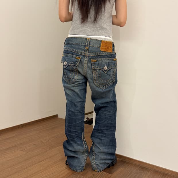 USA 트루릴리젼 조이 부츠컷 데님 32