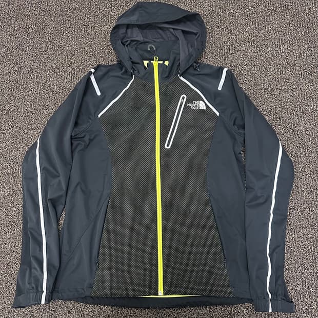 노스페이스 경량 바람막이 자켓 95(M)