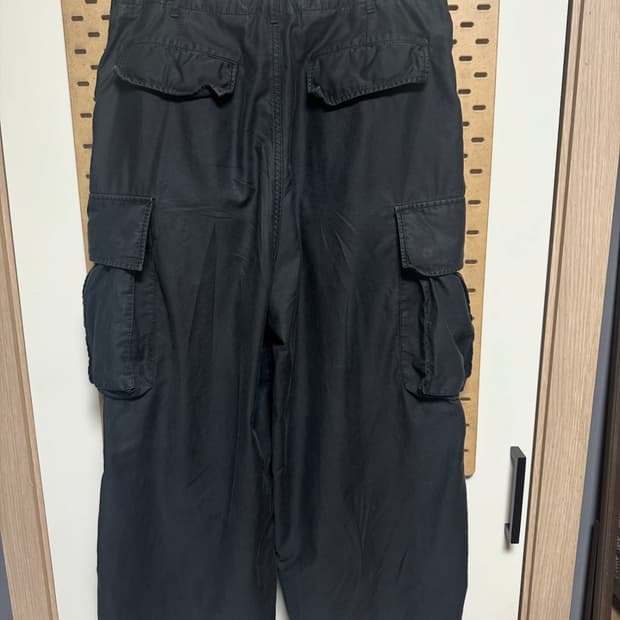 니들스 hd bdu 팬츠 블랙 m 입니다.