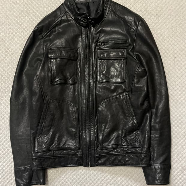 웨스턴 무드 램스킨 양가죽 절개 포켓 레더 자켓