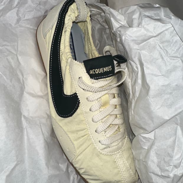 [JACQUEMUS x NIKE] 자크뮈스 나이키 문슈즈 42.5