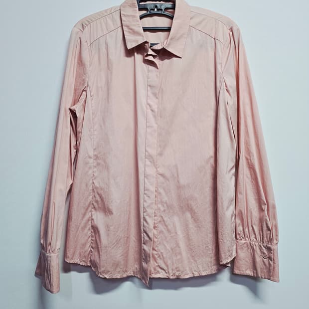 잇미샤 핑크색 긴팔 셔츠