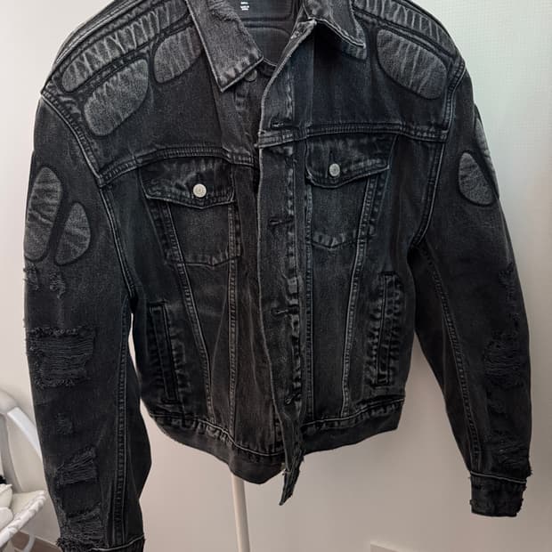 S) 이지갭 발렌시아가 패디드 데님 자켓 흑청