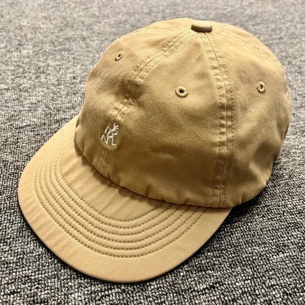 Gramicci 그라미치 볼캡 베이지