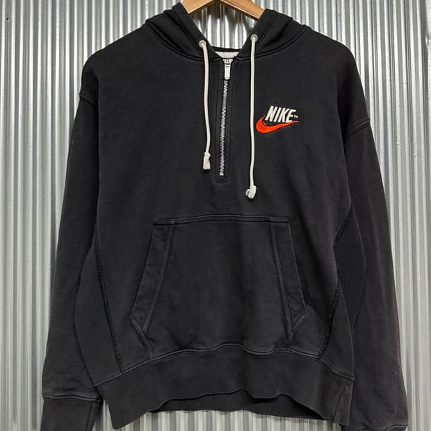 M사이즈 나이키(NIKE) 블랙 하프집업 후드티