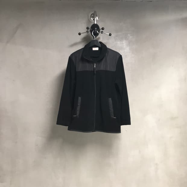 프라다 블랙 플리스 집업 L