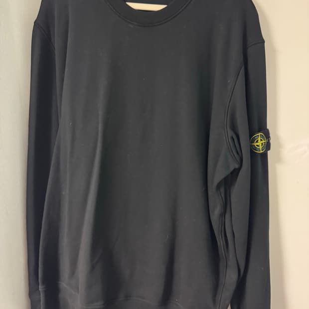 스톤아일랜드 블랙 맨투맨 티셔츠