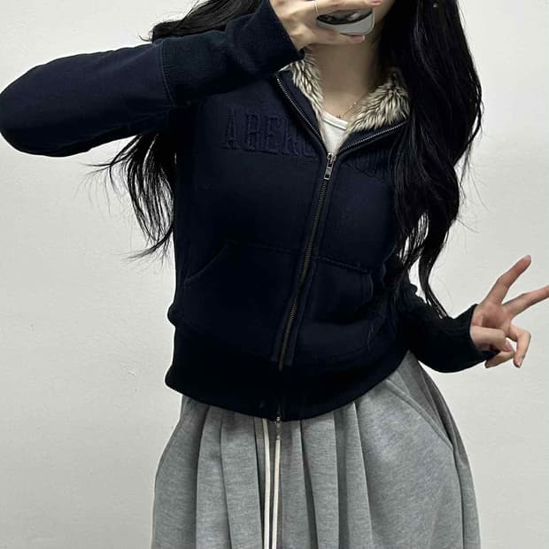 아베크롬비 y2k 여리핏 울프죠 퍼 대장급 걸즈 후드집업 희귀져지(S)