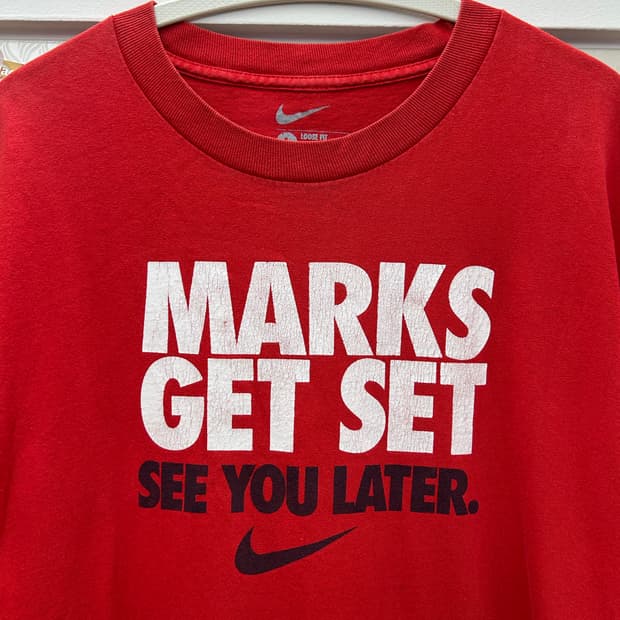 [L] 00's 나이키 MARKS GET SET 그래픽 반팔티 레드