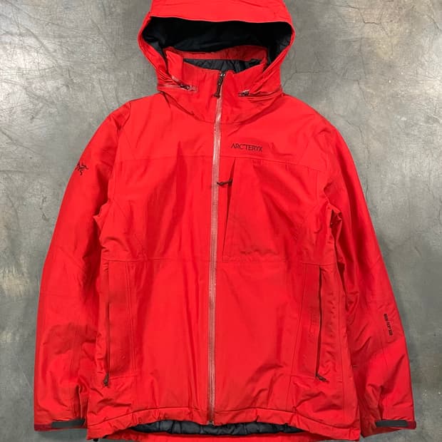 아크테릭스 피션 AR 자켓