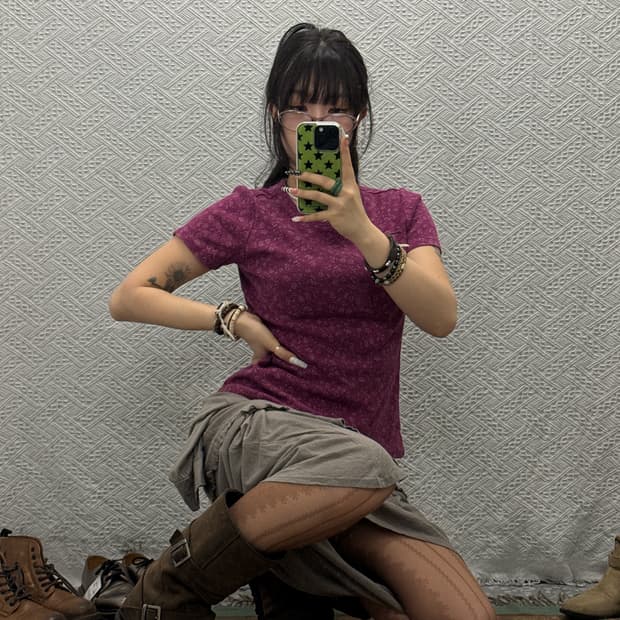 빈티지 레트로 페미닌 잔꽃 딥 퍼플핑크 스프링 스판 반팔티 K0047