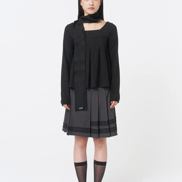 미세키서울 Accordion pleats top (BLACK)