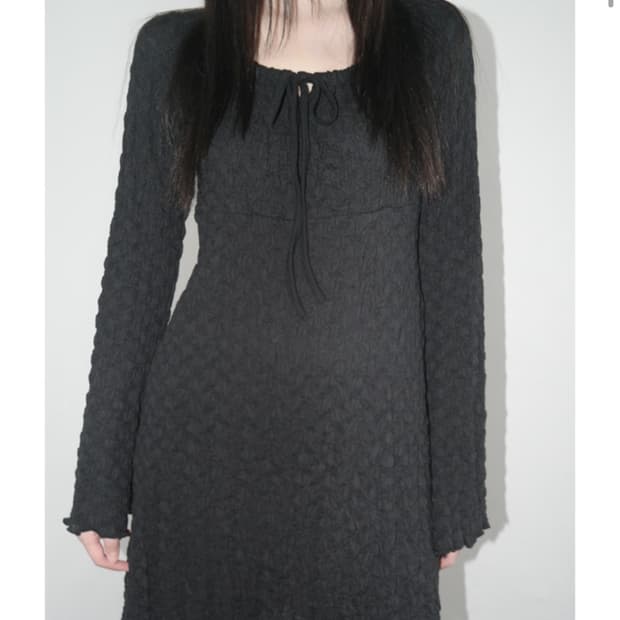 애프터먼데이 엠보 셔링 원피스