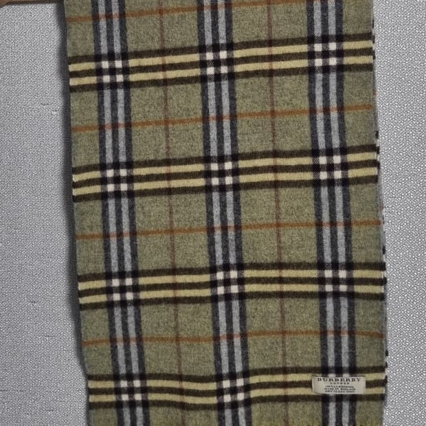 버버리 그린 노바체크 램스울100% 목도리 