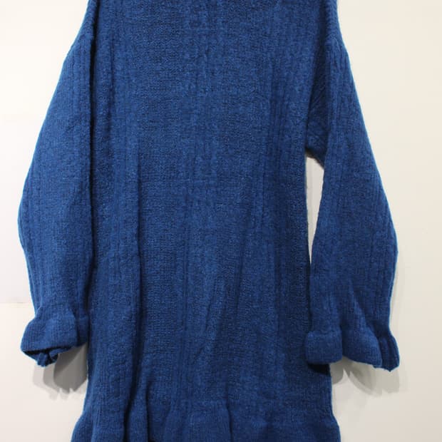 262. 딥블루 하이넥 루즈 니트