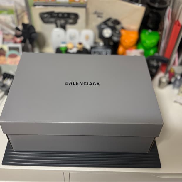 발렌시아가 트리플 S 뮬 (Balenciaga Triple S Mule)