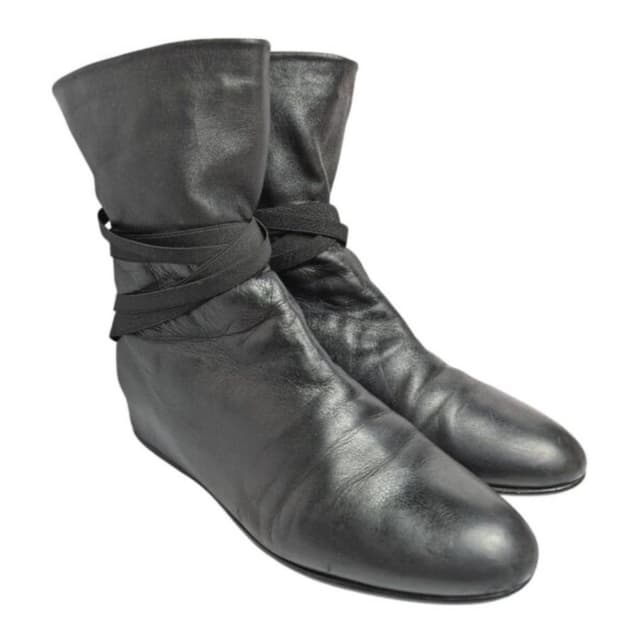 스튜어트와이츠먼 앵클부츠