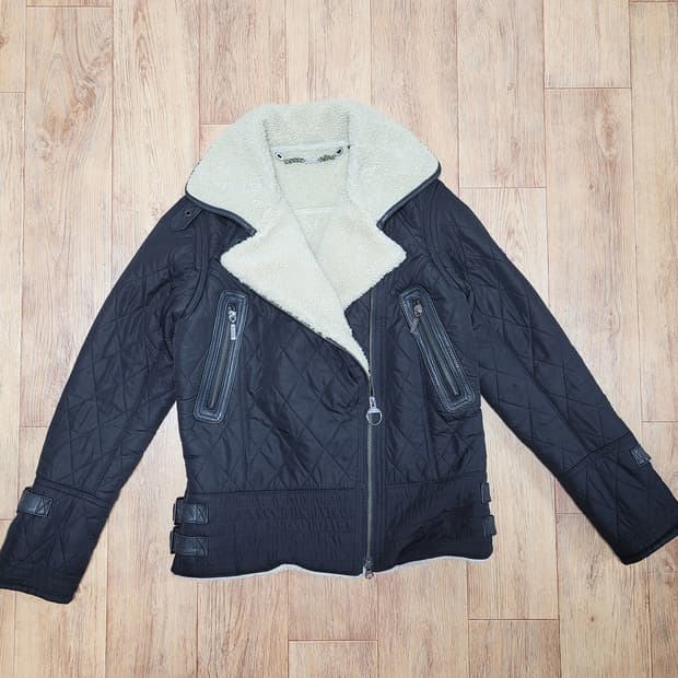 바버(Barbour) 양털안감 퀼트 폴라 라이더자켓 55