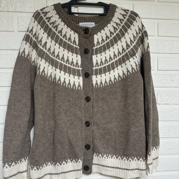 패턴 갈색 니트(가디건)