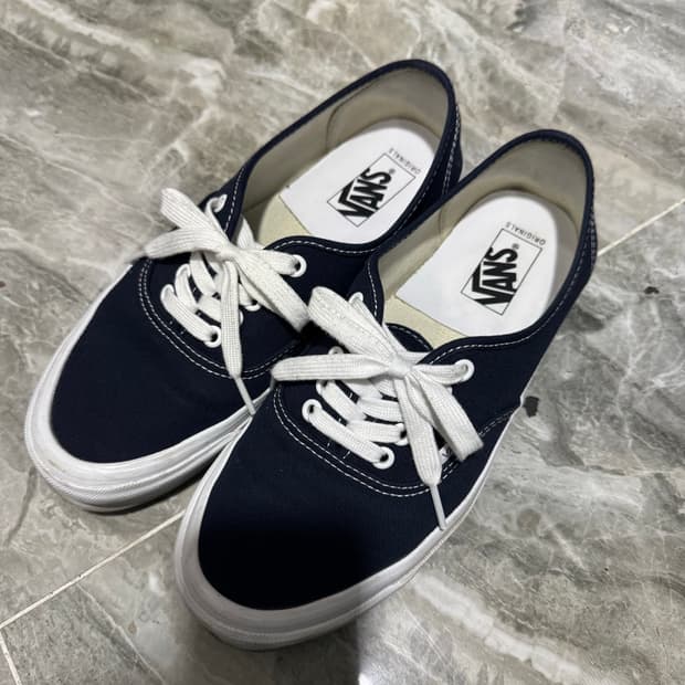 반스 볼트 어센틱 270사이즈 판매합니다