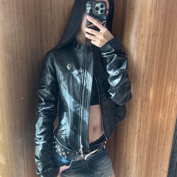 배드블러드 레더 자켓