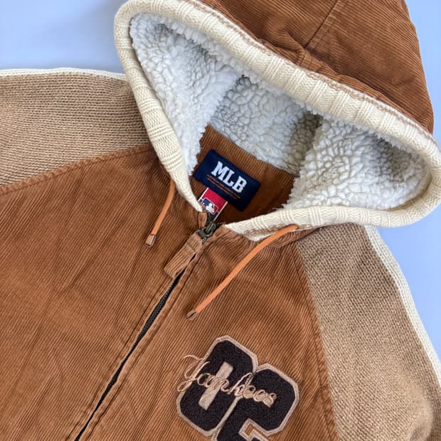 MLB 00’s 빈티지 양키즈 니트 자켓