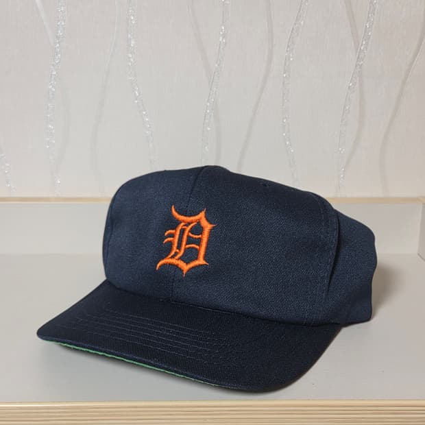 85년도 빈티지 맥도날드 MLB 디트로이트 타이거즈 모자 판매합니다!