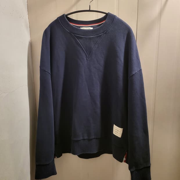 [2]톰브라운 삼선탭 오버사이즈 맨투맨 네이비