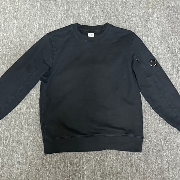 CP컴퍼니 맨투맨 블랙 L