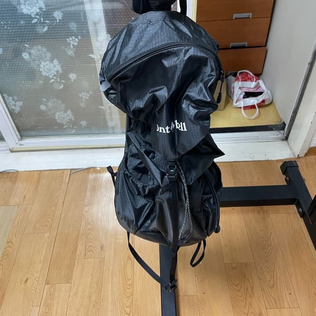몽벨 버사라이트 20l 건메탈 해