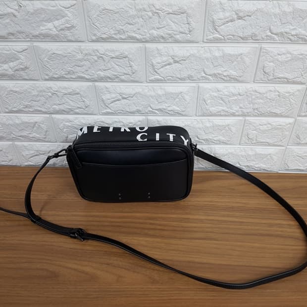 메트로시티 크로스백 (정품)