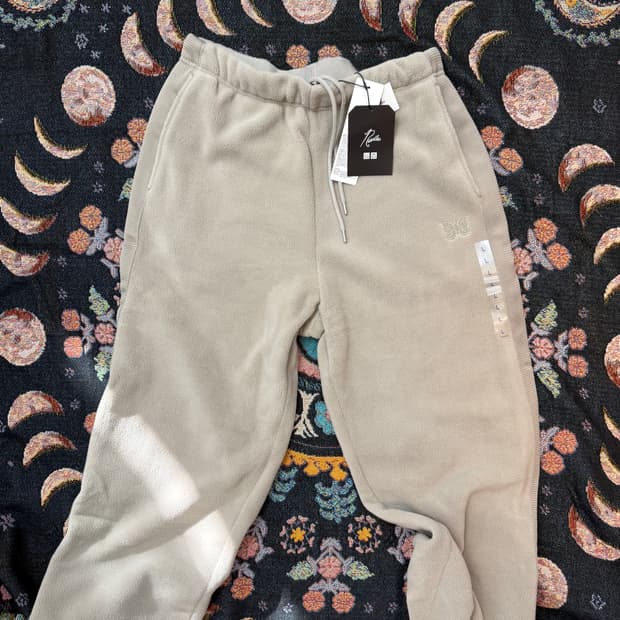 [L] 유니클로 니들스 플리스 와이드 팬츠 베이지