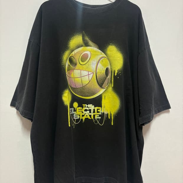 [F] 넷플릭스xV.A Tokyo콜라보 반팔 티셔츠