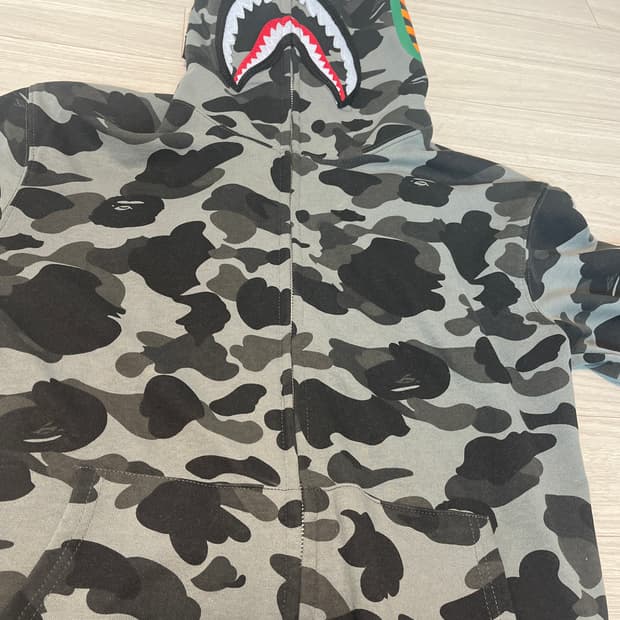 베이프 샤크 후드집업(판매,교환)