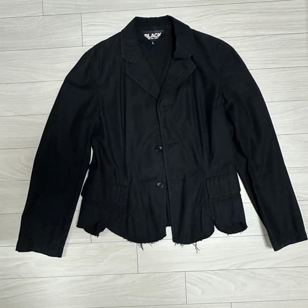 [L] 꼼데가르송 컷팅 자켓