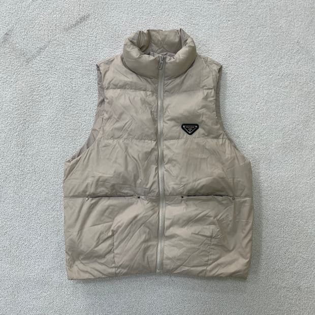 실측확인 고급 삼각로고 패딩 조끼 0317M