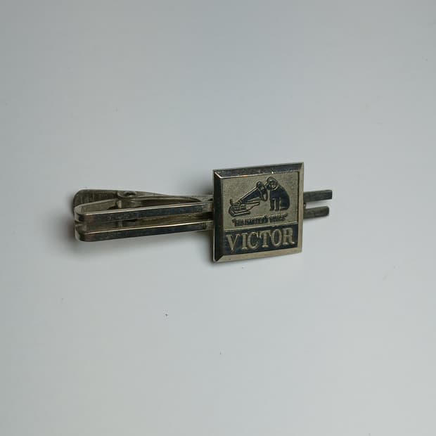 빈티지 Victor 축음기 넥타이핀 (#15)