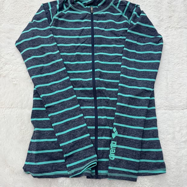 아레나 래쉬가드