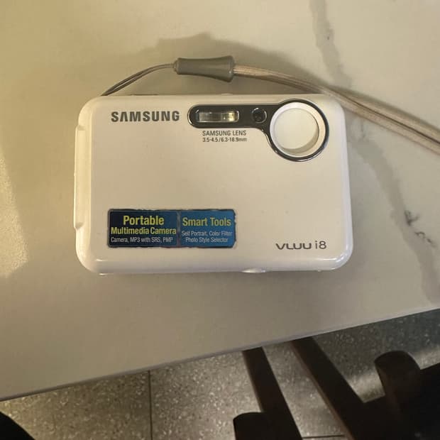 삼성 vluu i8 디카 (NCT 재민 디카)